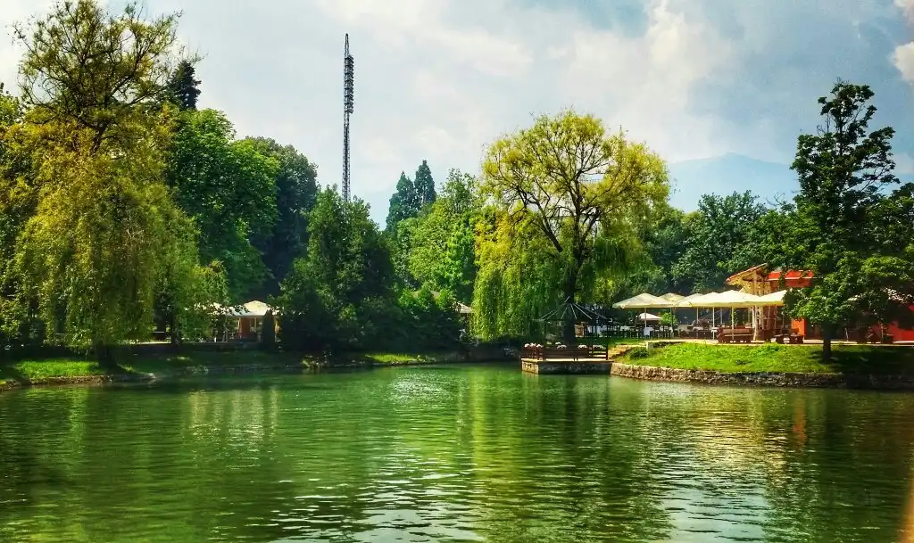 Hotels near Borisova Gradina