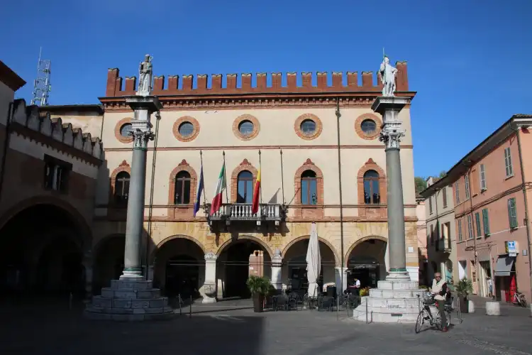 Hotels near Palazzo del Comune o Palazzo Merlato