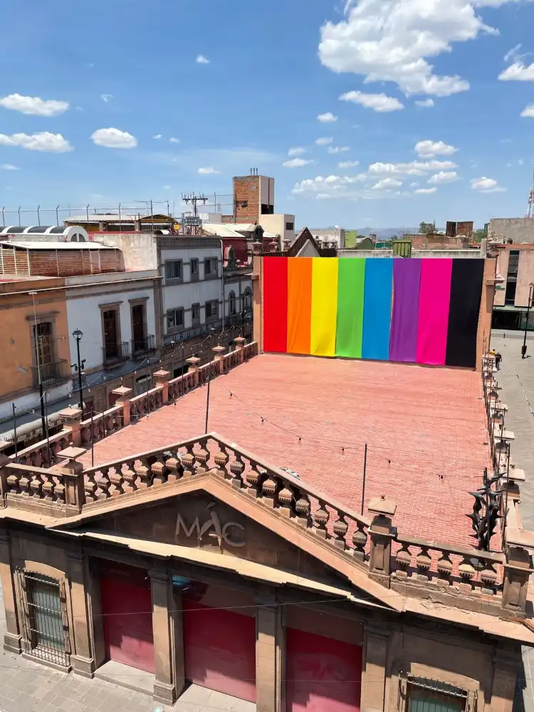 Hotels near Contemporary Art Museum