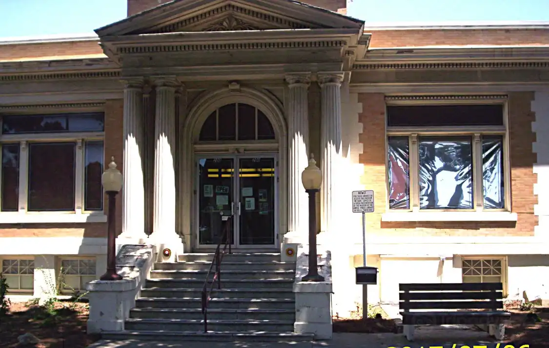 Hotels near Lompoc Museum