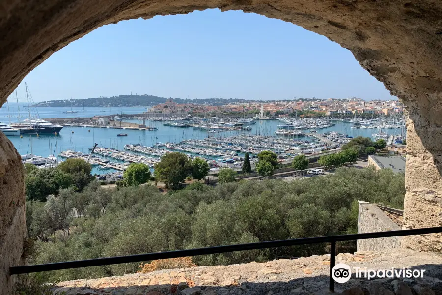 Le Fort Carre