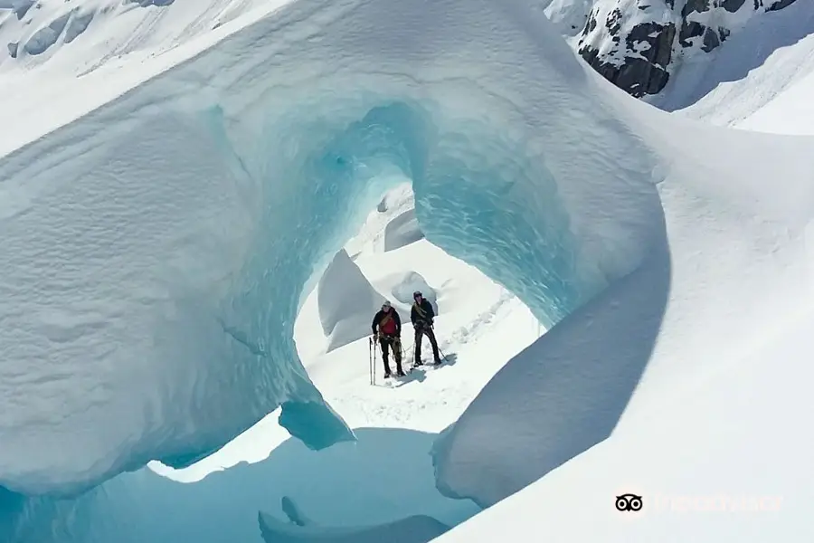 Mt Cook Glacier Guiding