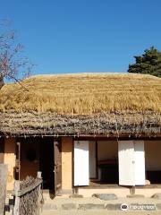 Oeam Folk Village