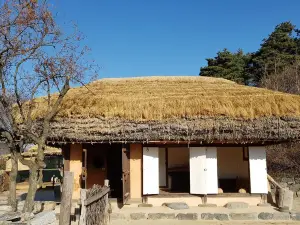 Oeam Folk Village