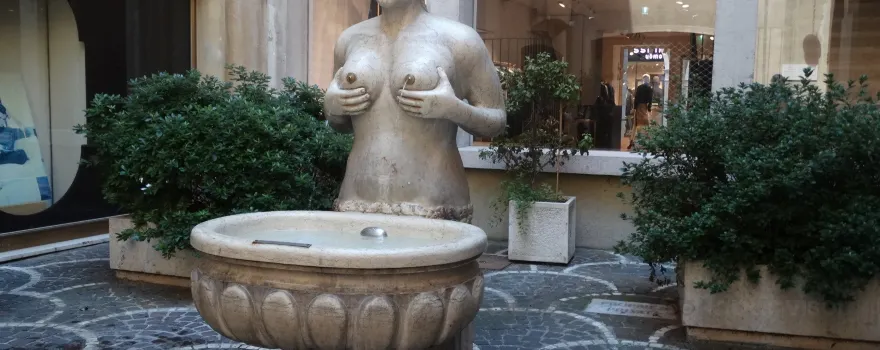 Fontana Delle Tette