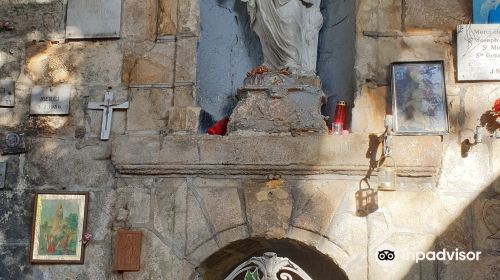 Grotte Sainte-Genevieve