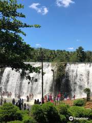 Thirparappu Waterfalls