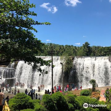 Thirparappu Waterfalls