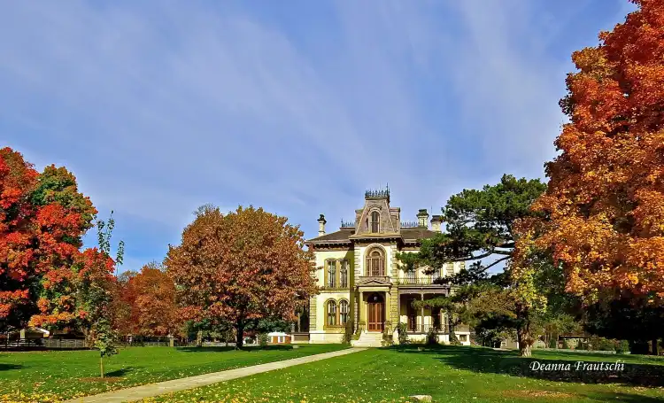Rodeway Inn Hotels in Bloomington