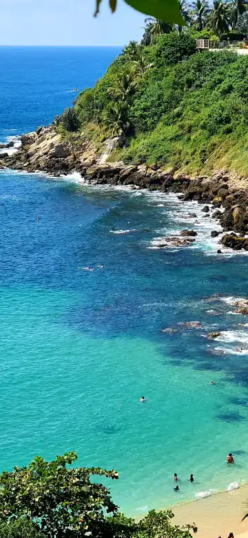 Hotels near Playa Carrizalillo