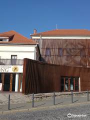 Gong Theater for Children and Youth