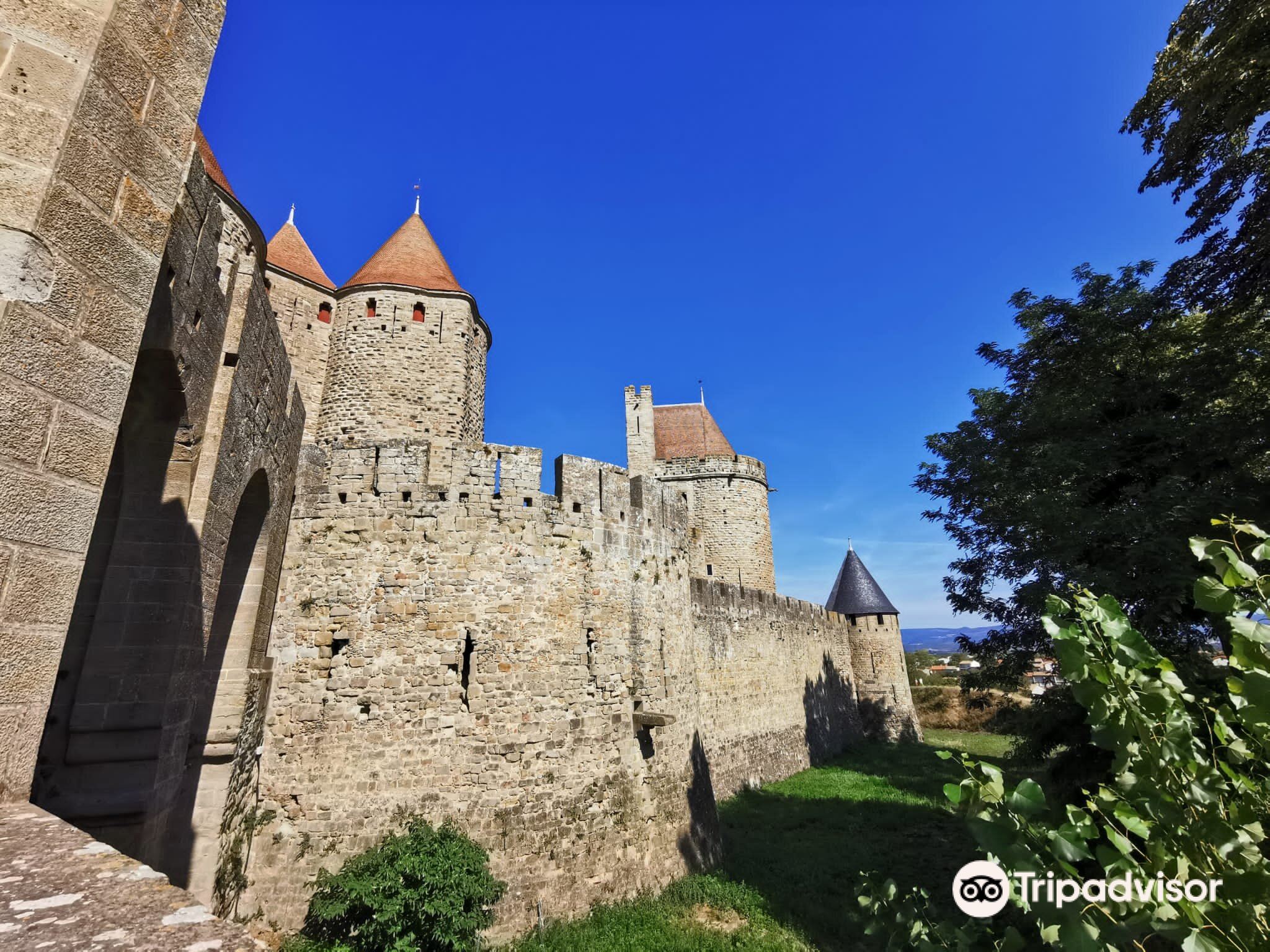 Latest travel itineraries for Porte Narbonnaise in August (updated in  2023), Porte Narbonnaise reviews, Porte Narbonnaise address and opening  hours, popular attractions, hotels, and restaurants near Porte Narbonnaise  - Trip.com