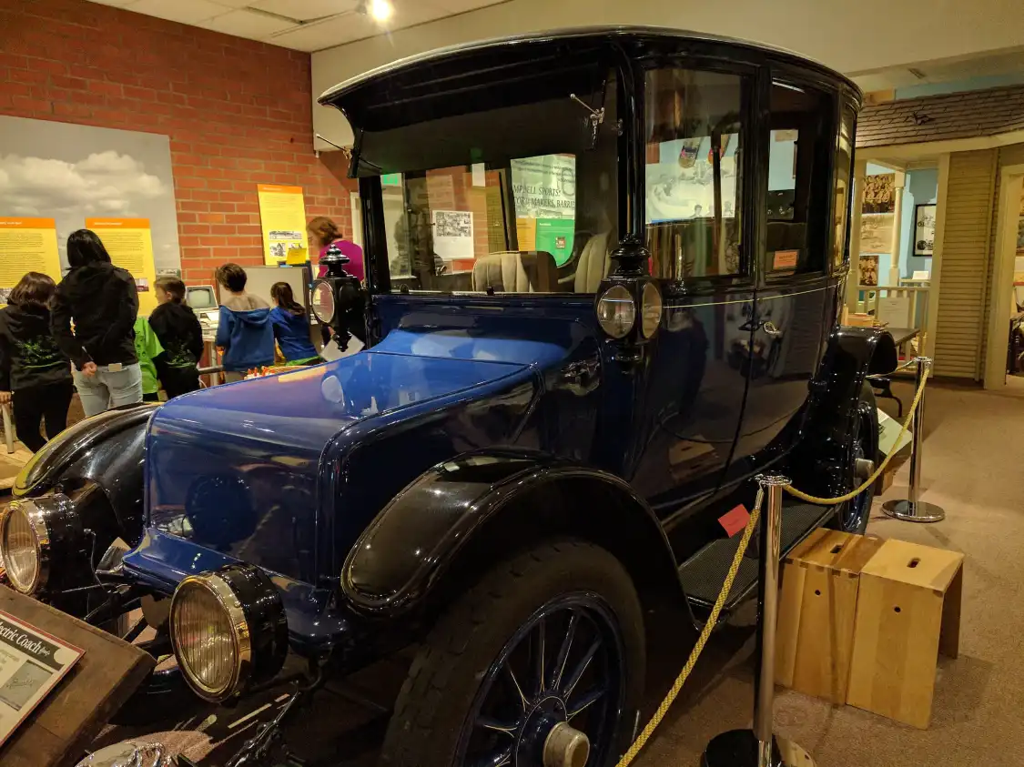 Hotels near Campbell Historical Museum