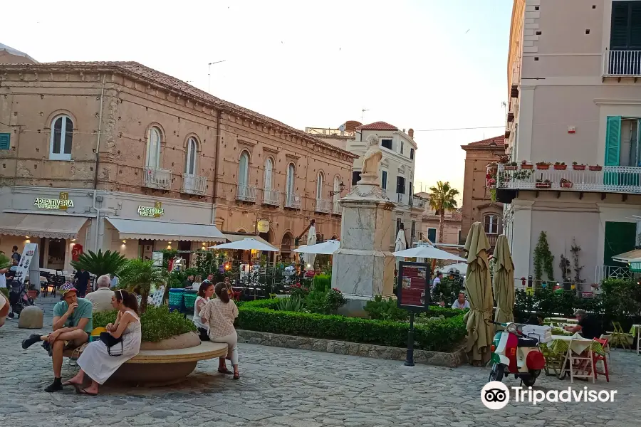 Piazza Ercole