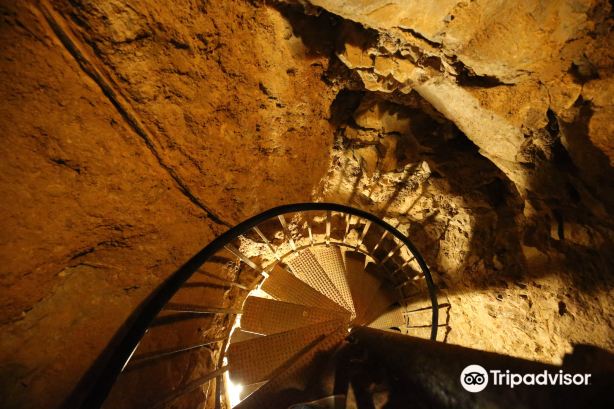 Grottes de Blanot