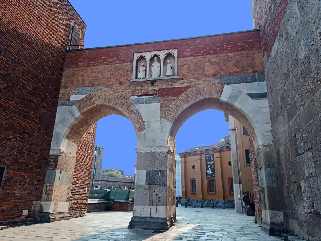 Hotel in zona Pusterla di Sant'Ambrogio