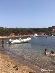 Plage noire du Langoustier