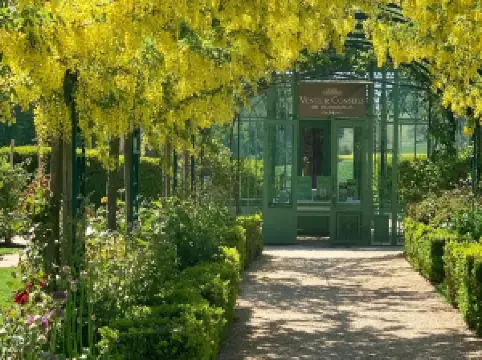 Château de Vullierens -Jardins des Iris