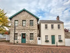 The Mark Twain Boyhood Home & Museum