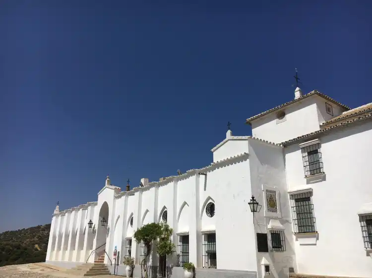 羅拉德爾里奧住宿飯店