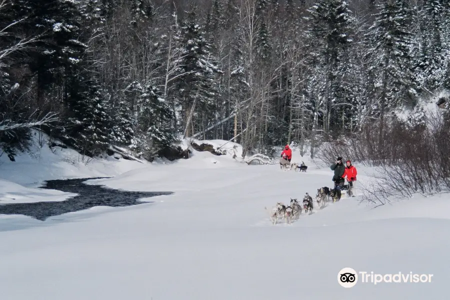 Aventure Inukshuk