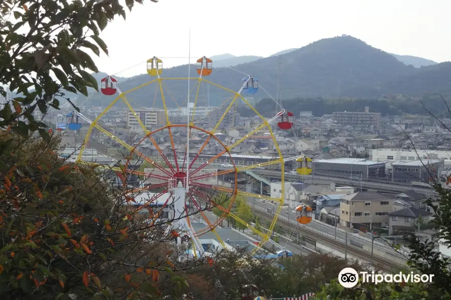 手柄山中央公園