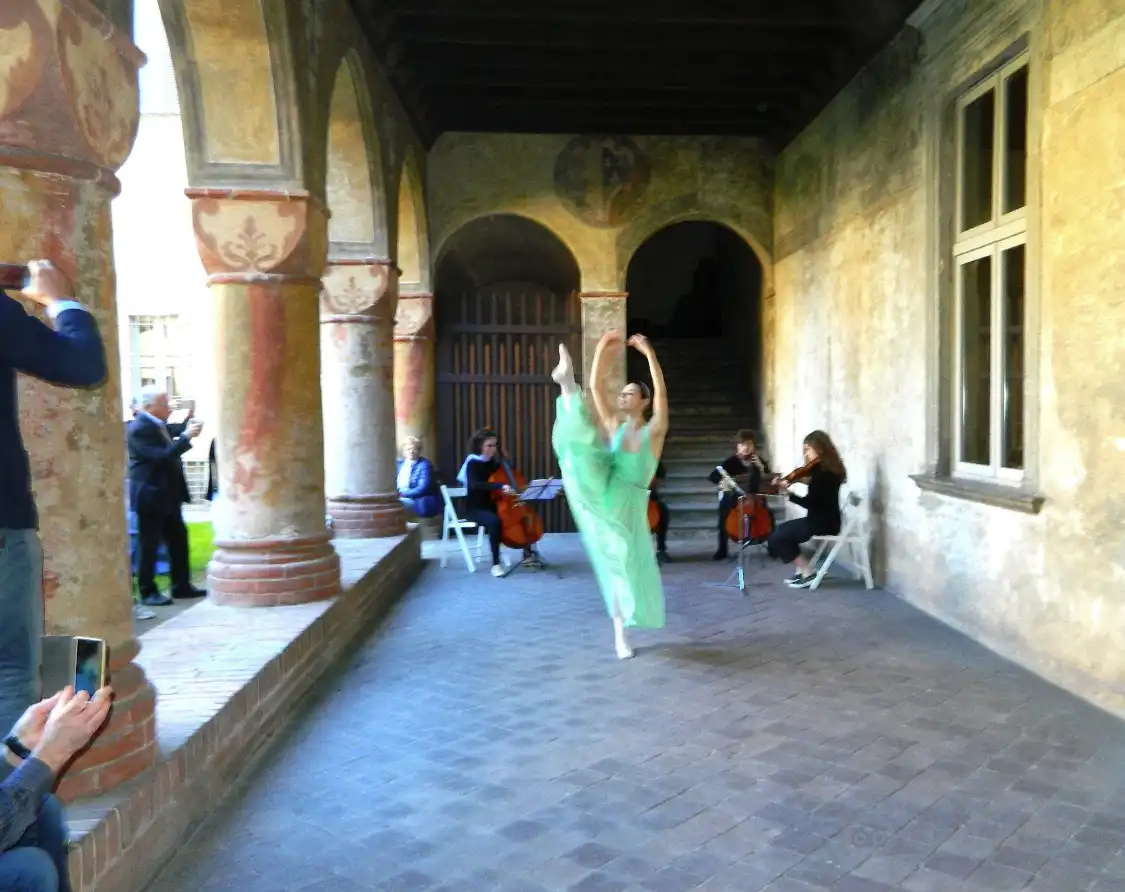 Các khách sạn gần palazzo di anna d'alencon