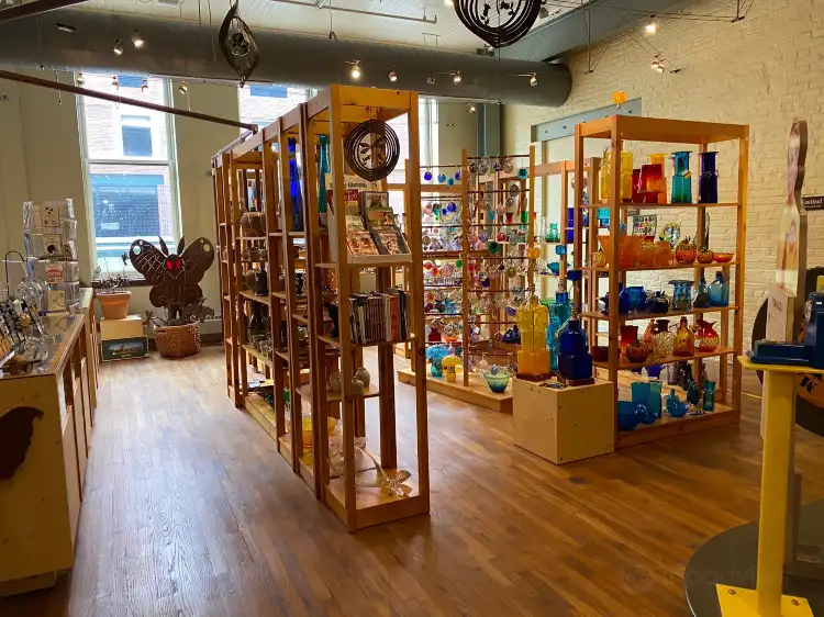 Hotels near Wheeling Artisan Center Shop