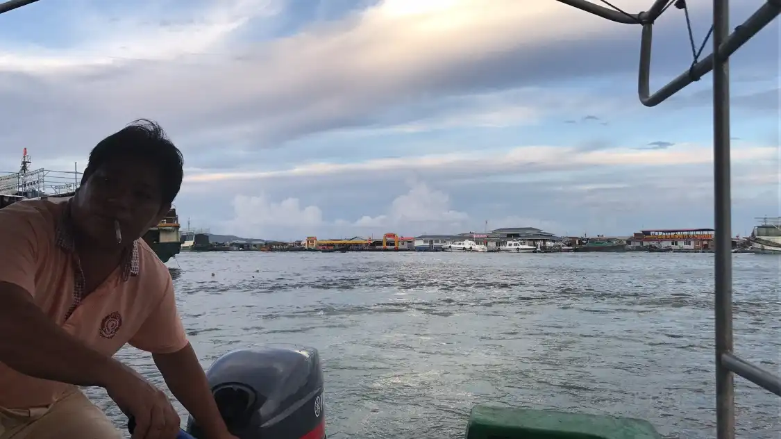 Hotels near Hailing Pearl Cultivation Farm