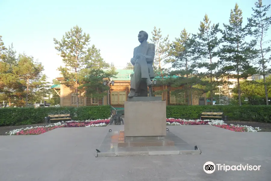 Monument to Saken Seyfullin