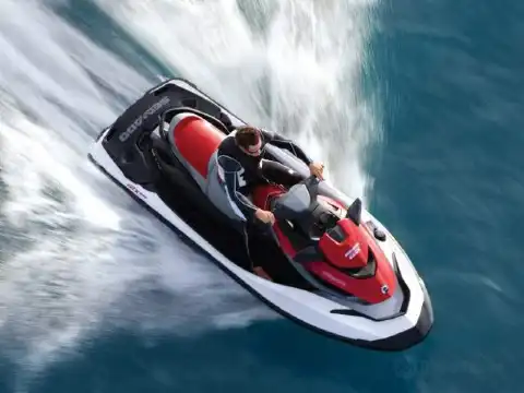 維拉加爾西亞·德·阿勞薩酒店