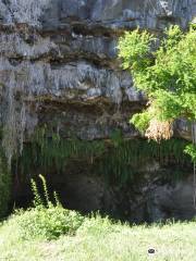 Grotte des Premiers Francais