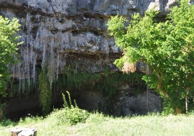 Grotte des Premiers Francais