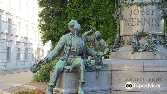 Josef Werndl Denkmal