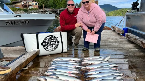 Knudson Cove Marina