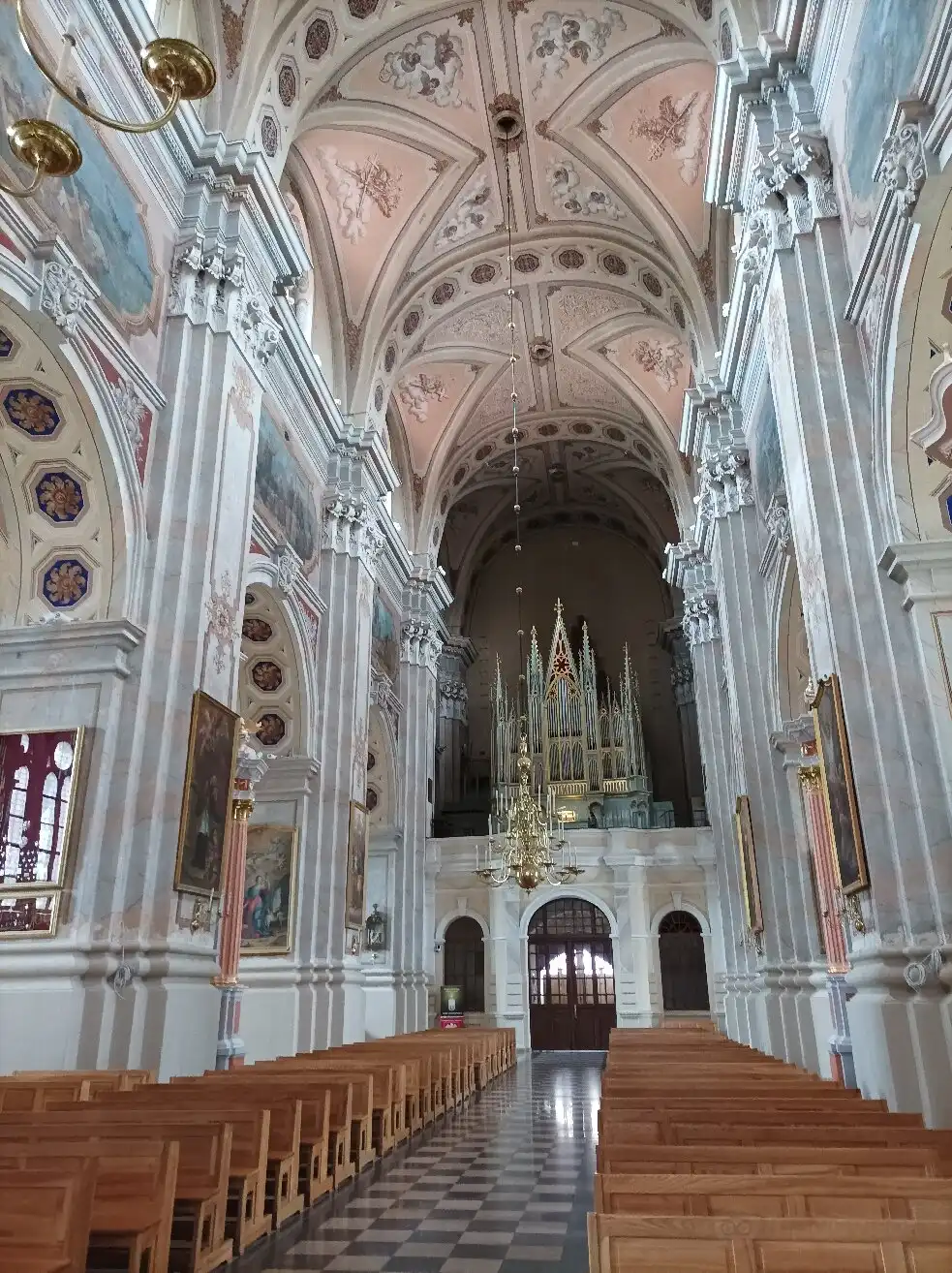 Hotel in zona Cattedrale dei Santi Pietro e Paolo