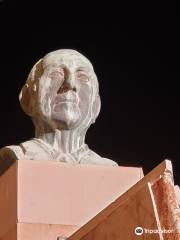 Busto de Isidoro Valverde