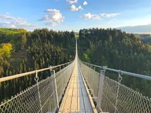 Pont suspendu en corde de Geierlay