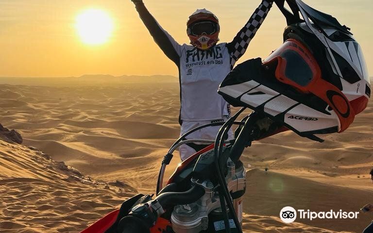 Al AwirPengalaman Unik