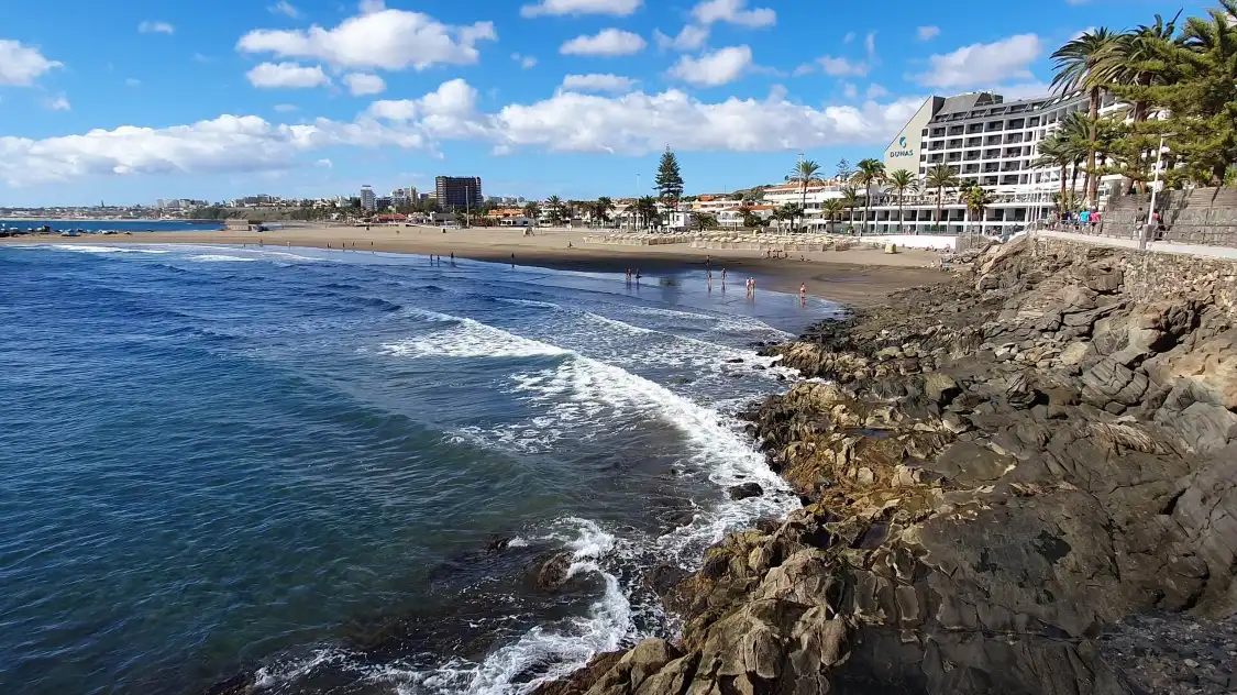 Hotel in zona Playa De Las Burras