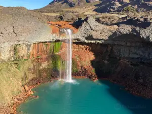 Cascada Escondida