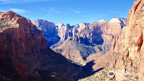Canyon Overlook Trail