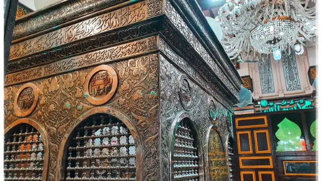 Hotels near مسجد السيدة زينب