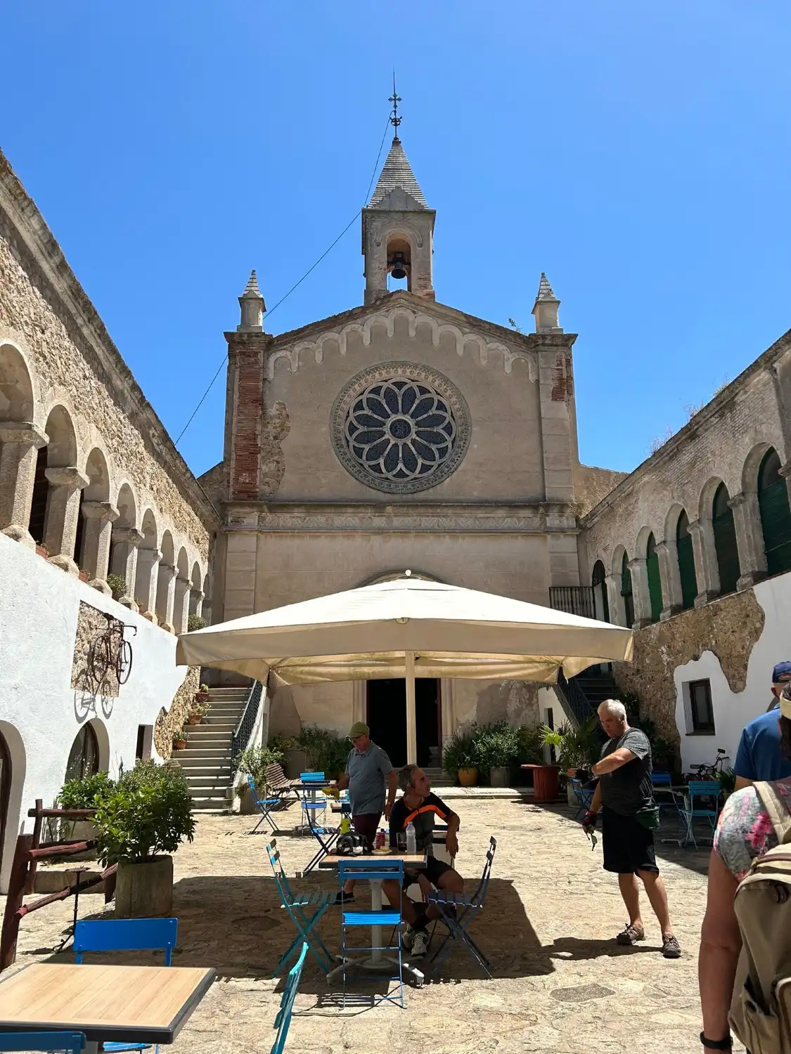 Hotels near Ermita Sant Grau d'Ardenya
