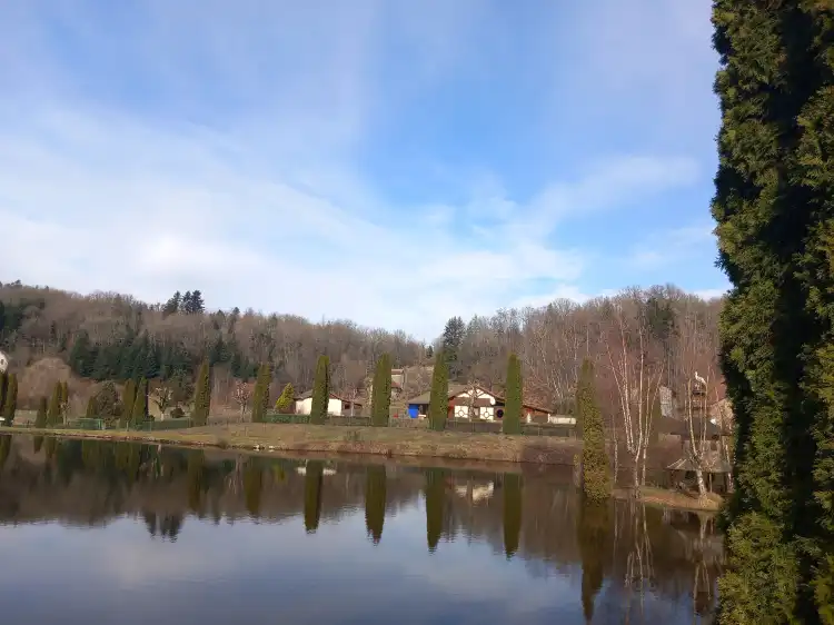 Hôtels à : Écromagny