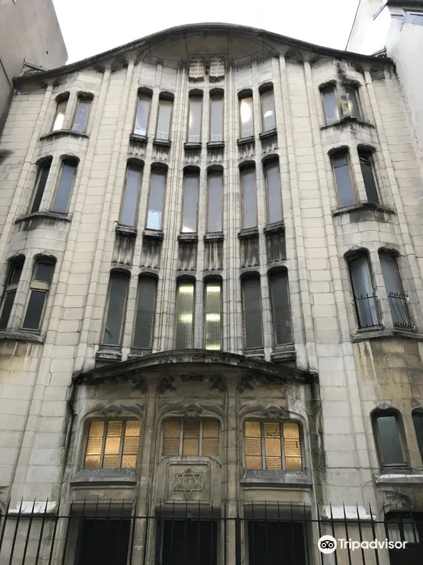 4_Agoudas Hakehilos Synagogue