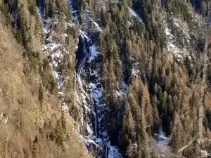 Cascata di Branzi
