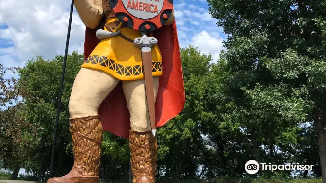 4_Big Ole Viking Statue