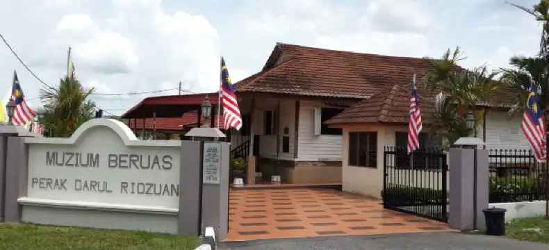 ニパー・ビーチ周辺のホテル