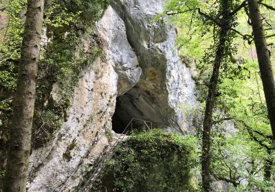 Grotte des Faux-Monnayeurs